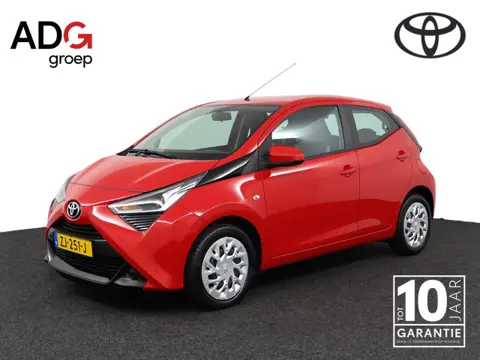 Toyota Aygo 1.0 VVT-i x-play limited | Airco | Achteruitrijcamera | Bluetooth telefonie en muziek st