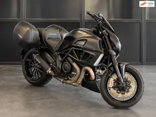 Ducati Tour Diavel AMG 2013