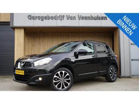Nissan Qashqai 1.6 117pk Pano.Dak Leder/Alcantara 360-View 18inch LM Trekhaak *Complete Nissan*