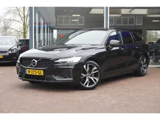 Volvo V60 2.0 T6 Recharge AWD R-Design Automaat | Panodak | Trekhaak| Camera | Vol opties | Inruil m