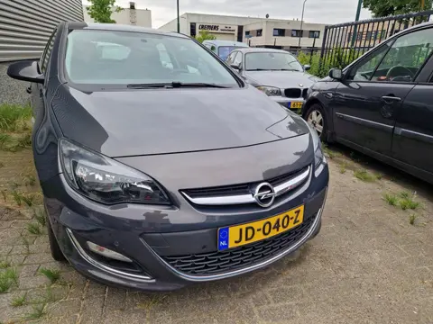 Opel Astra 1.4 Turbo Sport +