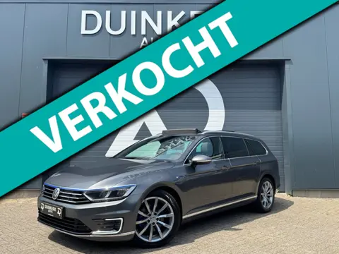Volkswagen Passat Variant 1.4 TSI GTE Connected Series Plus | Keyless | Automaat | Climate | Adaptiv