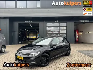 Volkswagen Golf 1.5 TSI Style | ALL-SEASON BANDEN | Met o.a. adaptive cruise, climate, achteruitrijc