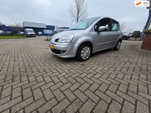 Renault Modus 1.6-16V Dynamique