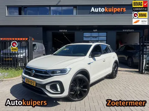 Volkswagen T-ROC 1.5 TSI R-Line Business | Met o.a. panoramadak, R-line interieur, elektrische achte