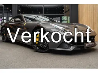 Ferrari F12 Berlinetta Carbon Lift Camera 6.3 Berlinetta HELE Historische Kleur