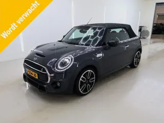MINI Cabrio 2.0 Cooper S JCW CAMERA
