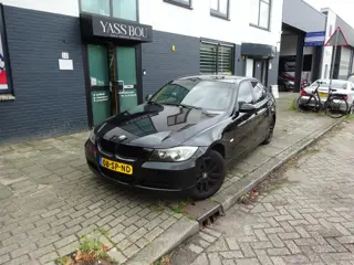 BMW 3-serie 318i