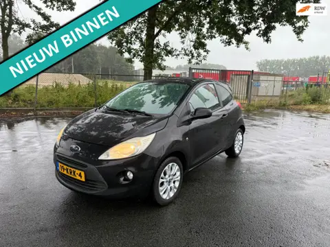 Ford Ka 1.2 Titanium LEUKE AUTO RIJDT EN SCHAKELT GOED