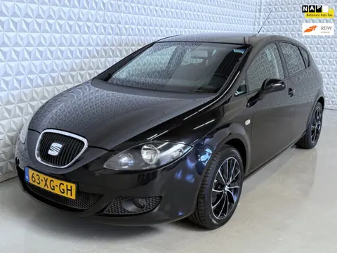 Seat Leon 1.6 Airco Cruise Trekhaak + APK t/m 07-2027 (2007)