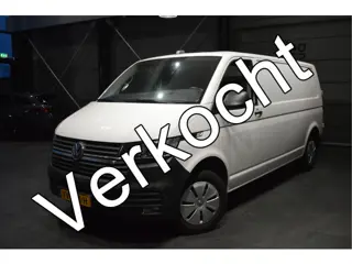 Volkswagen Transporter 2.0 TDI L2H1 navi airco cruise pdc trekhaak 110 pk !!