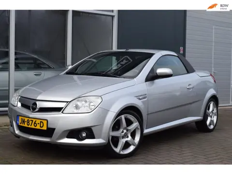 Opel Tigra TwinTop 1.4-16V Cosmo | Airco | Cruise | APK 9-2026