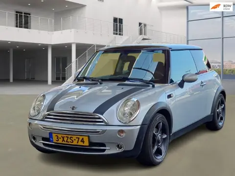 Mini 3-Deurs 1.6 Cooper Chili/NWE APK/CLIMA/CRUISE/ELEKTRISCHE RAMEN