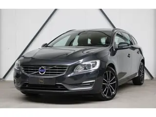 Volvo V60 1.6 T3 Momentum l Xenon l NAVI l Stoelverwarming