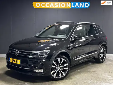 Volkswagen Tiguan 2.0 TSI 4Motion Highline R-LINE 220PK|PANO|TREKHAAK|CAMERA|LEDER|MEMORY|DYNAUDIO|H