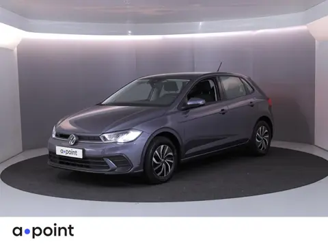 Volkswagen Polo 1.0 TSI Life 95 PK | Navigatie via app | LM velgen | Parkeersensoren voor en achter 