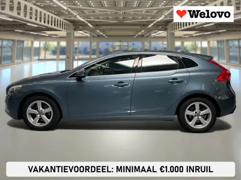 Volvo V40 1.6 T3 Momentum Leder, Navi+Camera, Bluetooth..