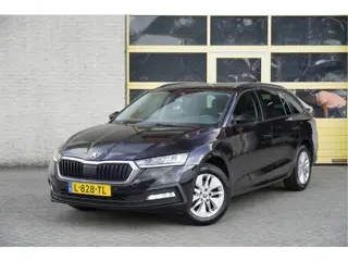 Škoda Octavia Combi 1.0 TSI Business Edition BJ2021 Lmv 16" | Led V+A | Dynamische knipperlichten | 
