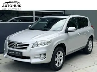 Toyota RAV4 2.0 VVTi 160pk H6 Executive Business Schuifdak Climate Control Navi 2000kg trekgewicht! 