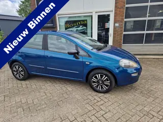 Fiat Punto Evo "Edizone" 5 Deurs - Airco - Cruise - Trekhaak - Apk 29-06-2027 !!