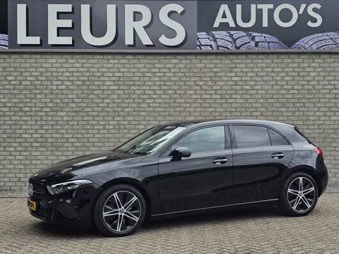 Mercedes-Benz A-klasse 200 AMG Line/ Camera