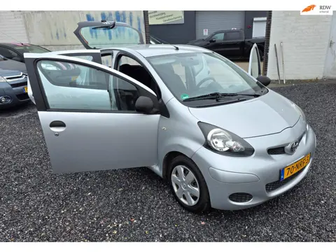 Toyota Aygo 1.0-12V Access 5 drs airco ijskoud