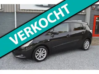 Toyota Verso 1.8 VVT-i Panoramic 7pers Airco Navi 5Drs Trekhaak