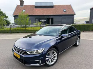 Volkswagen Passat 1.4 TSI GTE Highline PANORMADAK VIRTUAL-COCKPIT LEER NAVI LED/XENON CAMERA 18'"