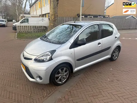 Toyota Aygo Airco / Nieuw APK / 71.000 NAP / Bouwjaar 2014