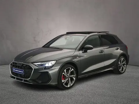 Audi A3 Sportback 45 TFSI e S edition Competition | Panorama Dak | Adaptieve Cruise | Apple/Android 