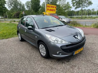 Peugeot 206 + 1.1 XS