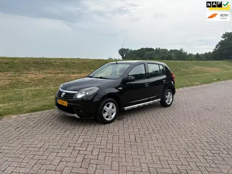Dacia Sandero 1.2i Blackline 2 Sleutels Airco 1e Eigenaar Elk Ramen