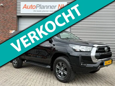 Toyota HiLux 2.4 D-4D Xtra Cab Professional! Camera! Navi!