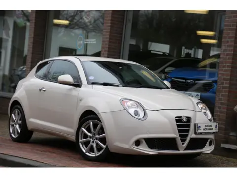 Alfa Romeo MiTo 1.4 Distinctive Leer Navi Camera (bj 2012)