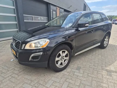 Volvo XC60 2.0 T5 Momentum automaat zeer mooi export prijs 1000 borg