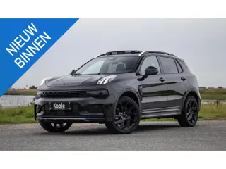 Lynk & Co 01 1.5 BLACK LINE / PANORAMA DAK / 360 CAMERA / CARPLAY / STOELVERWARMING