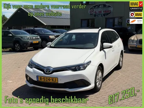 Toyota Auris Touring Sports Touring Sports 1.8 Hybrid Now - Prijs inclusief 12 maanden BOVAG-garanti