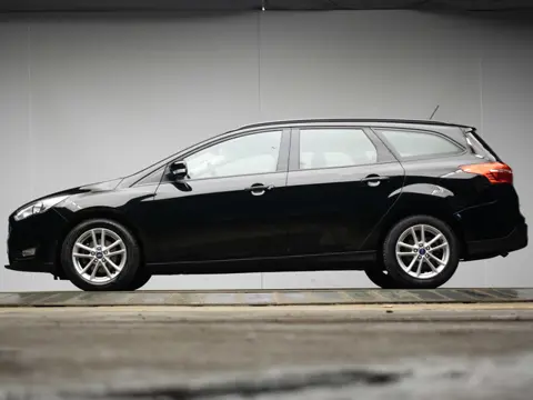 Ford Focus Wagon 1.0 Lease Edition Sport (APPLE CARPLAY,NAVI,PDC,CLIMATE,CRUISE,LED,ELEKTRISCH PAKKE