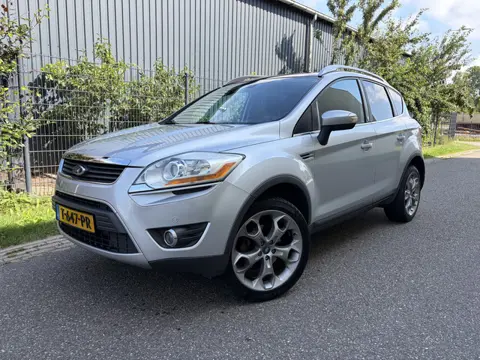 Ford Kuga 2.5 20V Titanium / AUTOMAAT / PANORAMADAK/ AWD / LEER / TREKHAAK / 135dkm!