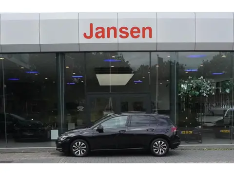 Volkswagen Golf 1.5 eTSI Style | CARPLAY | ACC | PARKEERHULP V+A | NAVI | STOELVERW