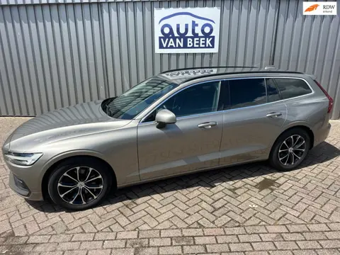 Volvo V60 2.0 B3 Momentum Business
