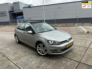 Volkswagen Golf 1.4 TSI Highline PANORAMA CLIMA Stoelverwarming APK 2027 Camera