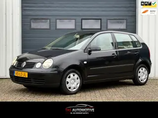 Volkswagen Polo 1.4-16V Comfortline 1e EIG / CLIMA / CRUISE