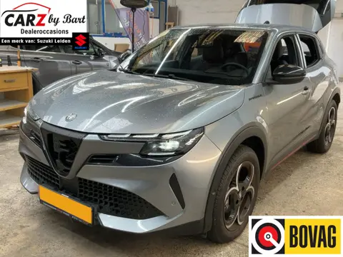 Alfa Romeo Junior 1.2 TURBO HYBRID IBRIDA SPECIALE AUT. Elek. bed. bestuurdersstoel | Keyless | Adap