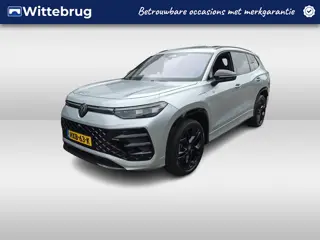 Volkswagen Tayron 1.5 eHybrid R-Line Edition / 20"LMV / PANODAK / Elektr. Trekhaak / Black Style pak