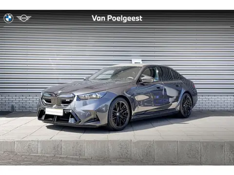 BMW M5 Sedan
