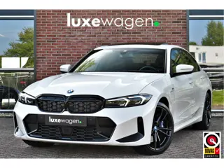 BMW 3-serie 330e xDrive M-Sport Pro Pano M-zetels ACC HUD 19inch El-klep