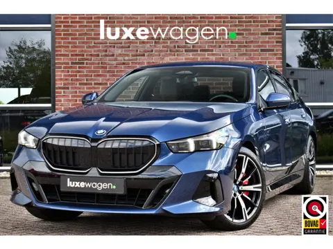 BMW 5 Serie 550e xDrive M-Sport Pro B&W Trekh Prof-onderstel 20inch