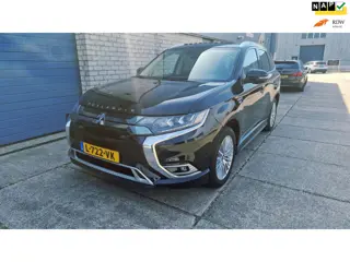 Mitsubishi Outlander 2.4 PHEV Intense+ 2e eigenaar Navigatie NAP....