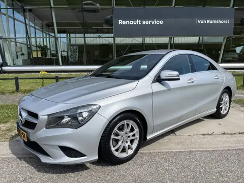 Mercedes-Benz CLA-Klasse 200 / Onderhoud aanwezig / 1E eigenaar/ NL Auto / 157 PK